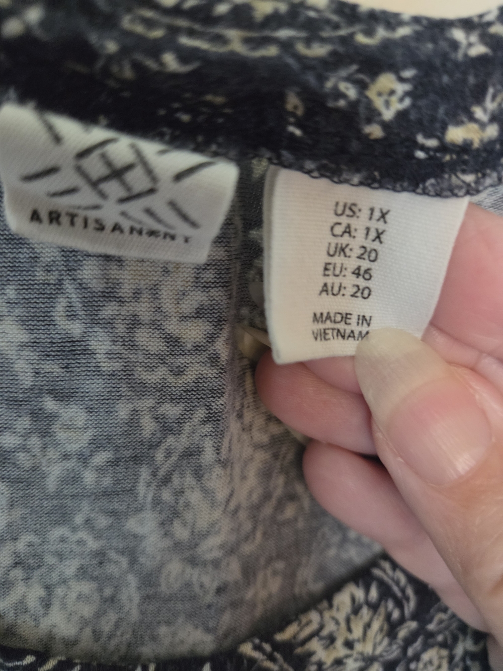 Artisan Navy and Cream Printed Scoop-Neck Tunic - Picture 3 of 9
